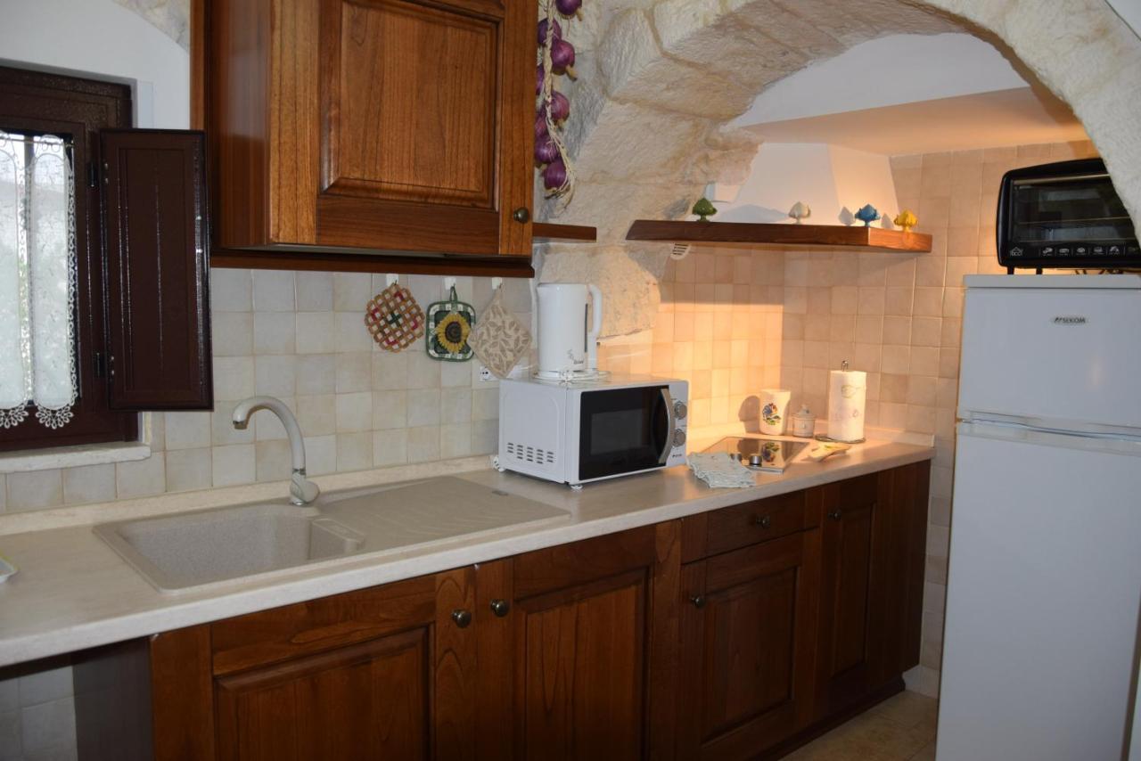 Quei Trulli Divini Bed & Breakfast มาร์ตินาฟรังกา ภายนอก รูปภาพ
