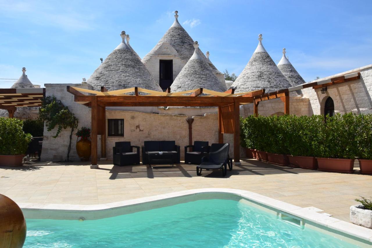 Quei Trulli Divini Bed & Breakfast มาร์ตินาฟรังกา ภายนอก รูปภาพ