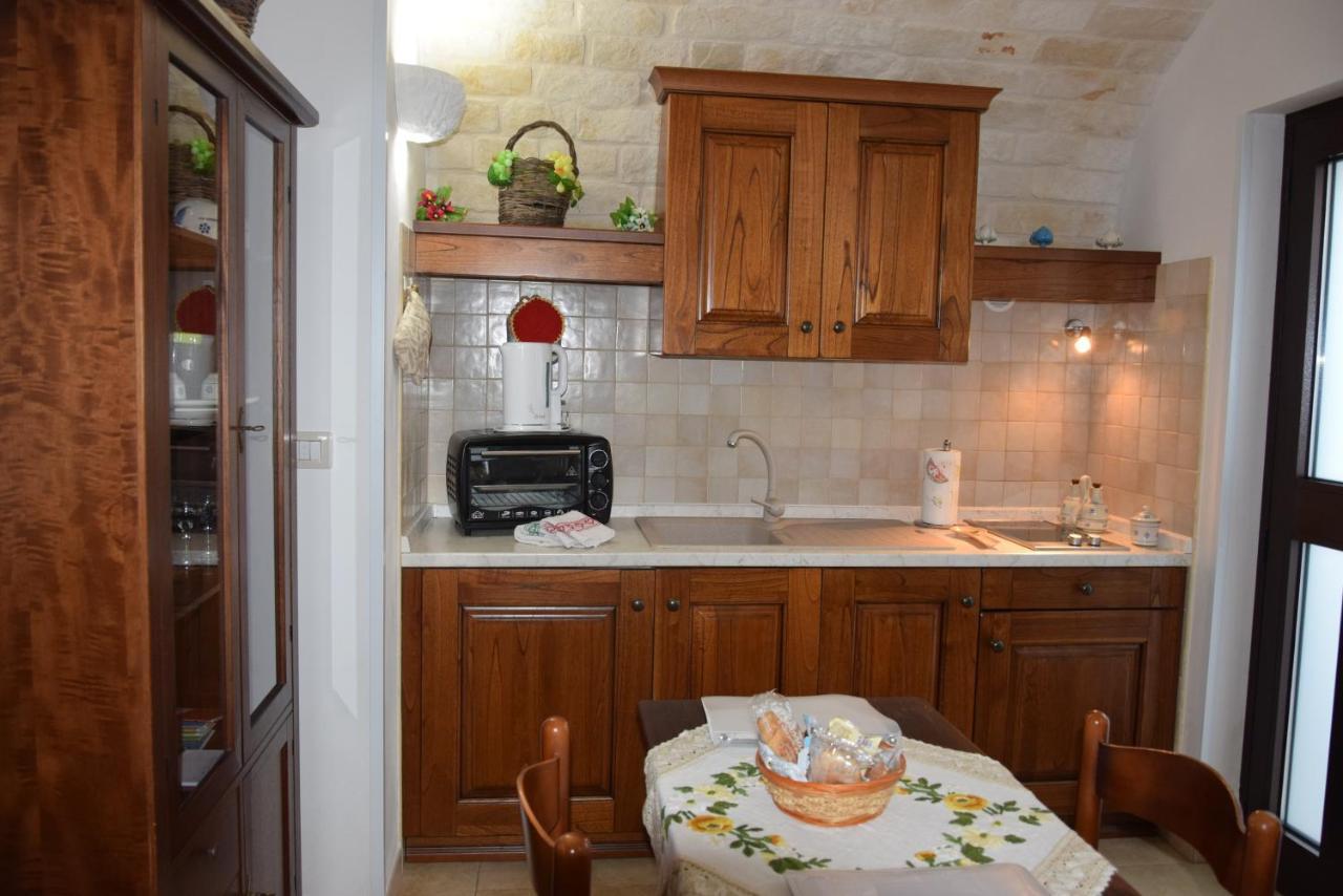 Quei Trulli Divini Bed & Breakfast มาร์ตินาฟรังกา ภายนอก รูปภาพ