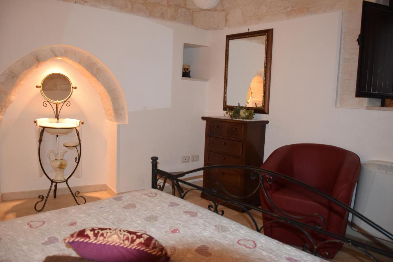 Quei Trulli Divini Bed & Breakfast มาร์ตินาฟรังกา ภายนอก รูปภาพ